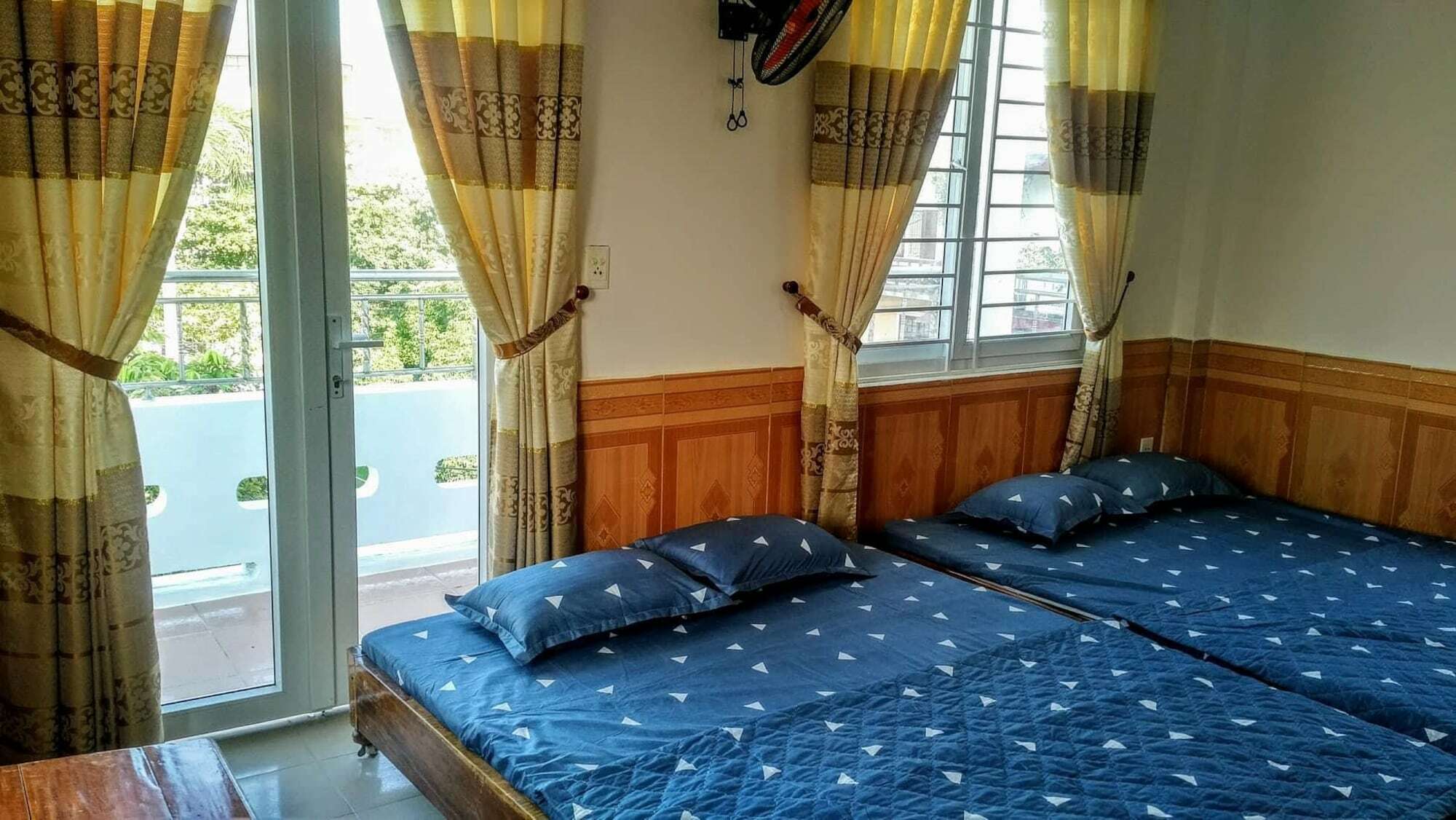 Nha Nghi Kien An Hotel Hue Exterior photo